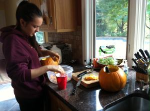 Au pair carving pumpkins