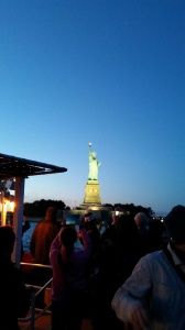 statue