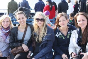 pics of girls on whale watching boat