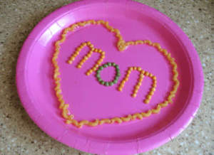 pasta-heart-plate-craft-mom-photo-350-aformaro-485_rdax_65