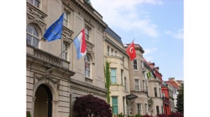 embassies_mass_ave_credit-Mieko-Yamaguchi