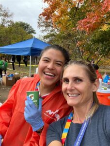au pair and community counselor at 2022 nyc marathon