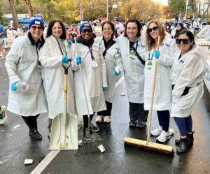 Au Pair in America staff volunteer at the 2025 NYC Marathon