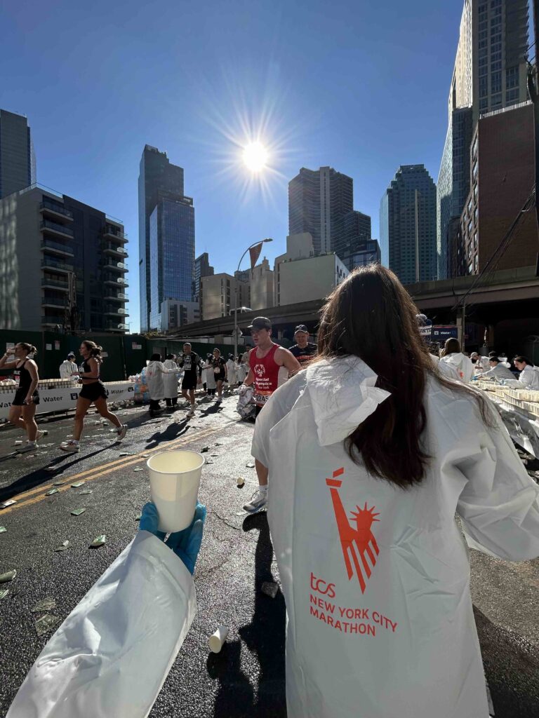 Au Pair in America au pair volunteer at the 2025 NYC Marathon
