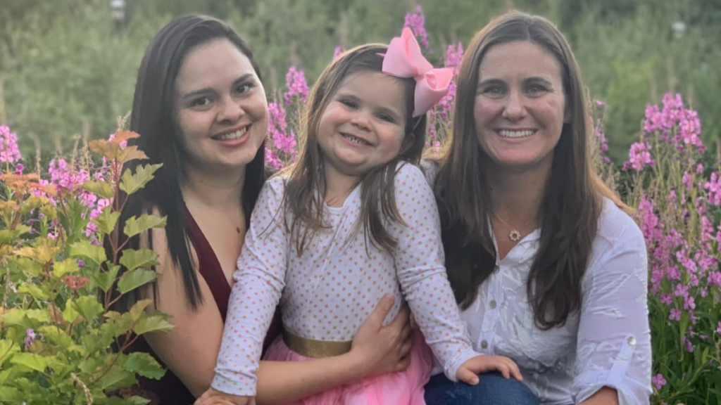 Au pair and host family